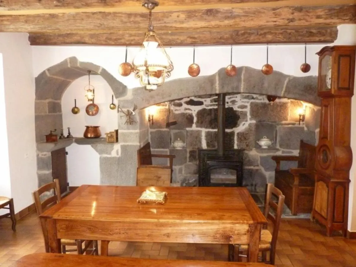 Holiday home Maison Renovee A Drugeac Avec Grand Jardin, Proche De Salers Et Du Puy Mary - 8 Pers. - Fr-1-742-411 France