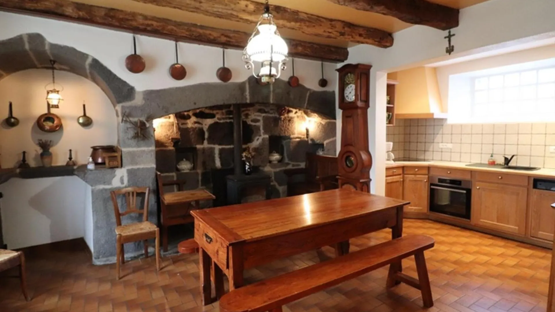 Maison Renovee A Drugeac Avec Grand Jardin, Proche De Salers Et Du Puy Mary - 8 Pers. - Fr-1-742-411